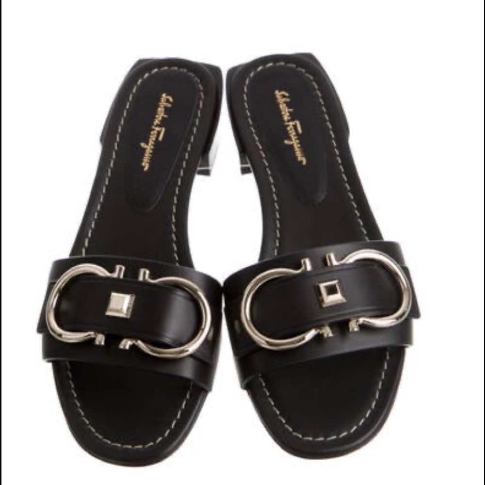 NEW! Salvatore Ferragamo 6.5 Black Leather Slides Buckle Closure at uppers